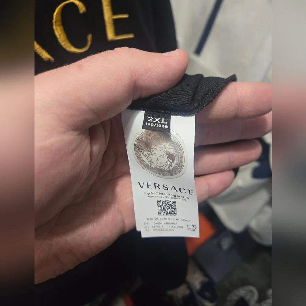 Versace Black T-Shirt - Picture 4 of 6